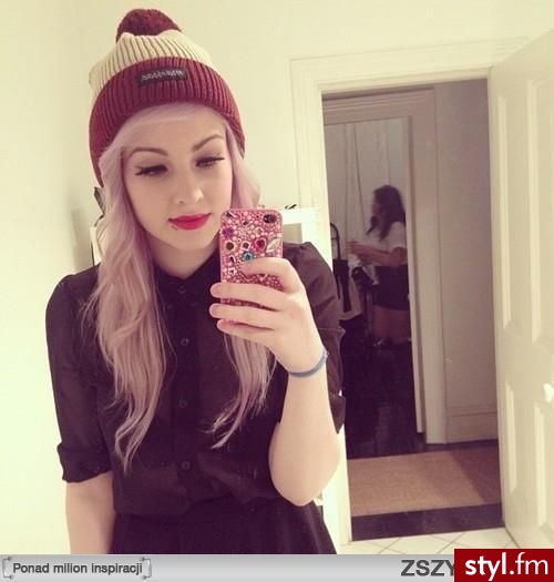Blond Rozpuszczone Kręcone z grzywką Na co dzień Długie Fryzury