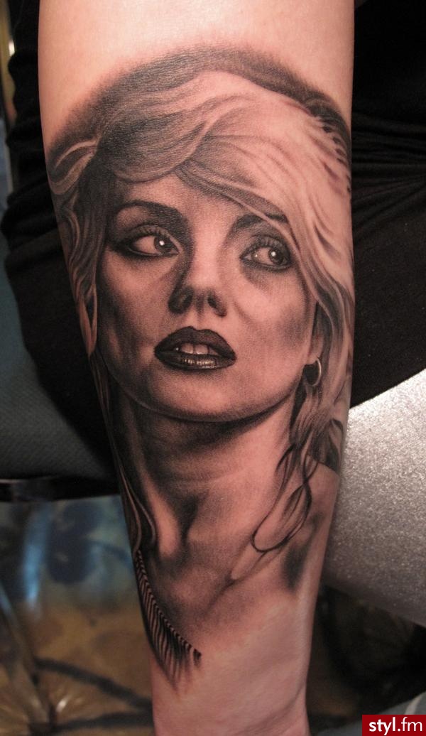 Debbie Harry - Tatuaże