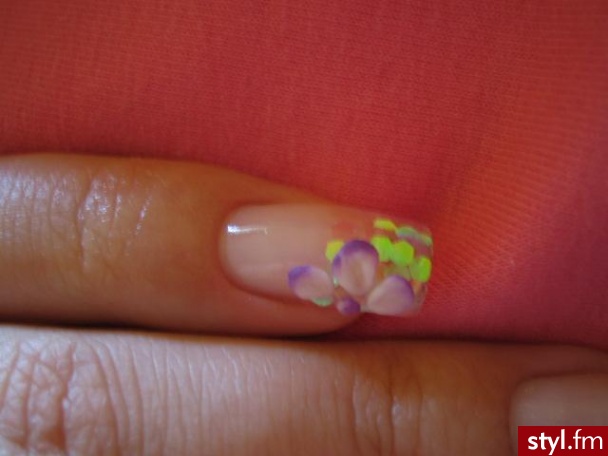 Autor: Kwiateek kwiatuszek+holo. Autor: <b>Kwiateek</b><br /> - Paznokcie