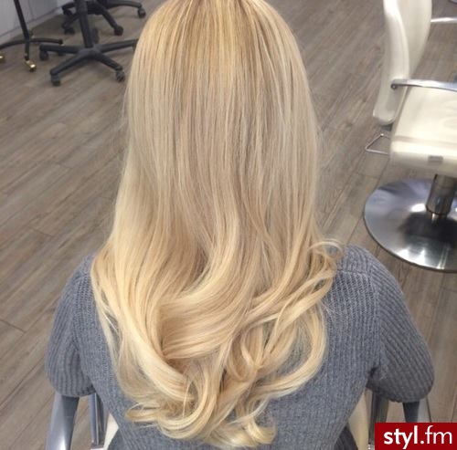 Blond Rozpuszczone Proste Na co dzień Średnie Fryzury
