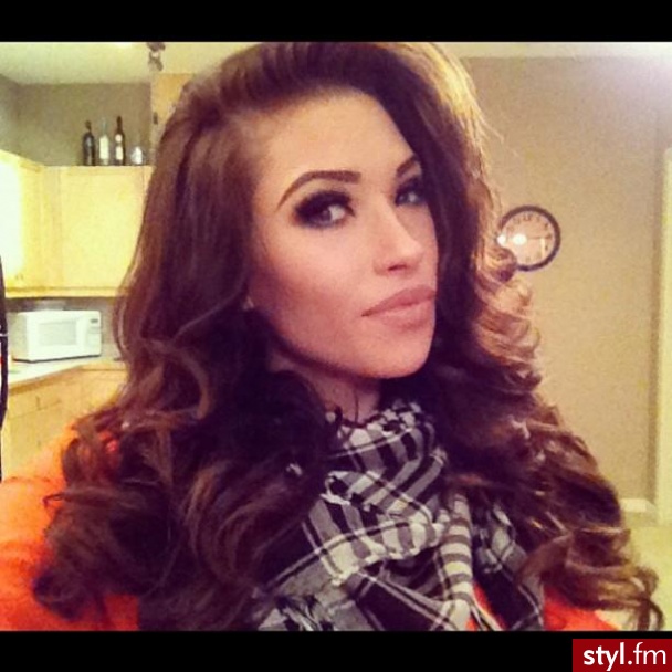 Średnie Fryzury