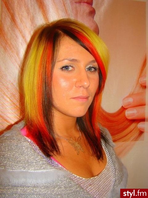 Salon Fryzjerski ''Gabriela''Szczecin ul. Sieradzka 5 - Punk Rock Alternatywne Średnie Fryzury