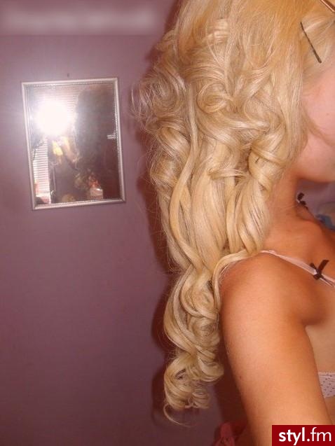 Blond Rozpuszczone Kręcone Na co dzień Długie Fryzury