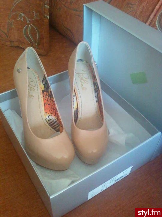 Szpilki Buty Moda