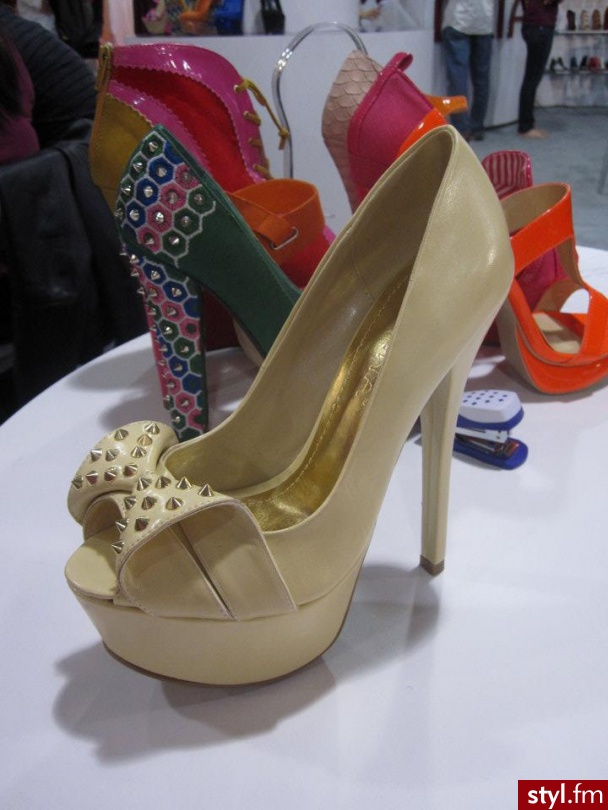 Czółenka Buty Moda