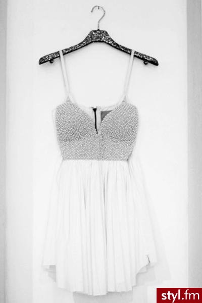 Sukienki Moda