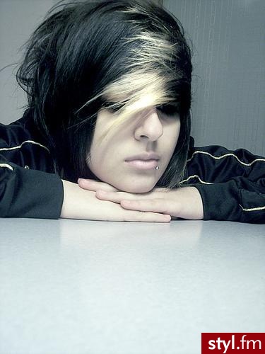 EMO Alternatywne Średnie Fryzury