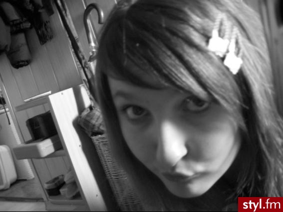 Tapir , POcieniowane włosy od połowyy i jest;P - EMO Alternatywne Średnie Fryzury