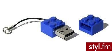 USB w kształcie klocka Lego. Powracają wspomnienia z dzieciństwa ;-) Cena: 69 zł - Gadżety Inne Moda