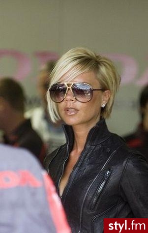 Victoria Beckham - Nakrycia głowy Dodatki Moda