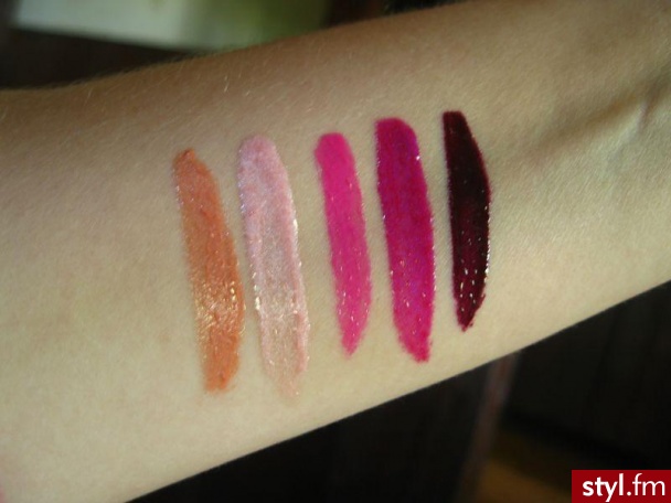 makijaż. NYX lipgloss
Lollipop, Pink, Barbie Pink, African Queen, Mahogany - Makijaże