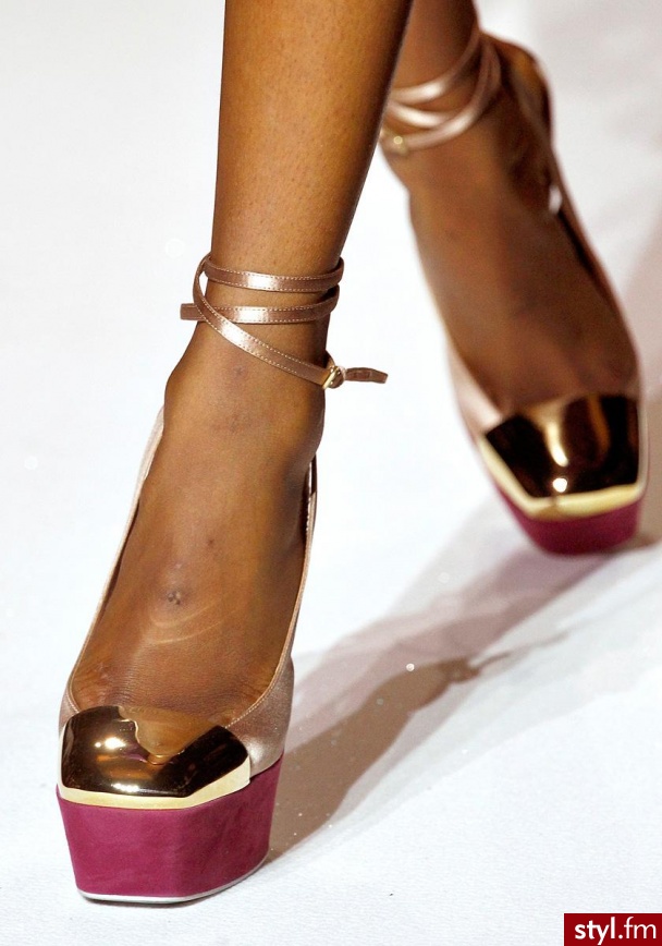 Szpilki Buty Moda