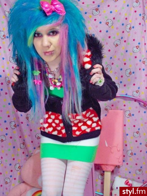 Lexi Lush - EMO Alternatywne Średnie Fryzury