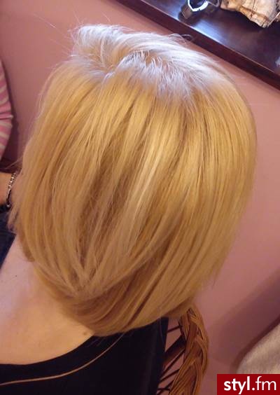Blond Rozpuszczone Proste Na co dzień Średnie Fryzury