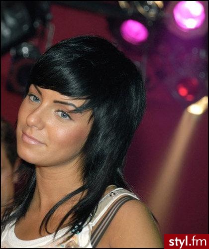 Średnie Fryzury