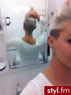 Blond Rozpuszczone Proste Na co dzień Krótkie Fryzury