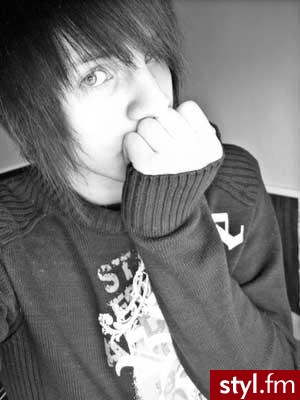 tyiee. Jeśli zdjęcie już jest napiszcie w komentarzach-usunę;] - EMO Alternatywne Średnie Fryzury