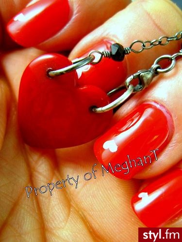 red nails - Paznokcie