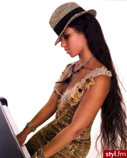 Alicia Keys - Długie Fryzury