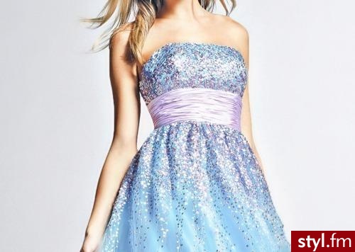 Sukienki Moda
