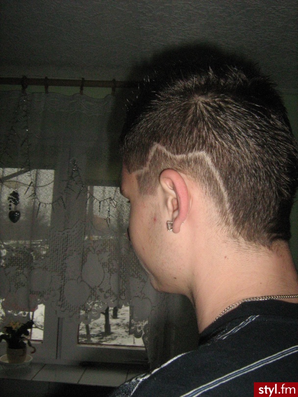 Wzorek xD. Co sądzicie?? ;) - Punk Rock Alternatywne Średnie Fryzury