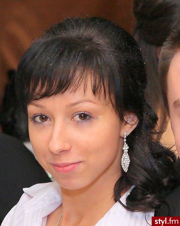 studniówkowa ;) - Średnie Fryzury