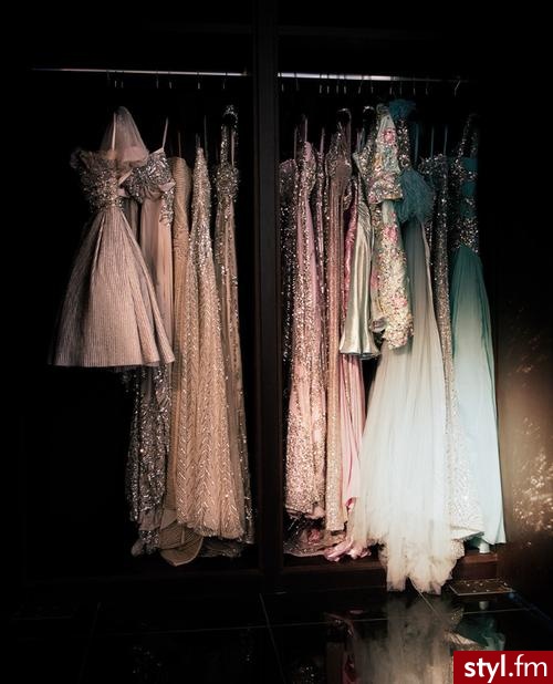 Sukienki Moda