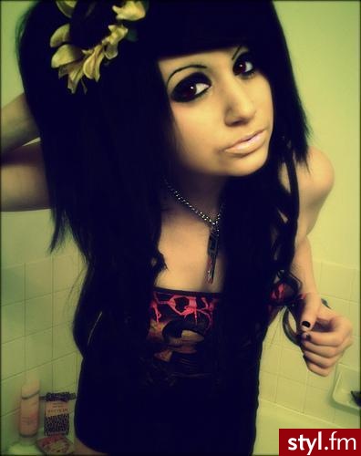 ;d;;d;d. xd - EMO Alternatywne Średnie Fryzury