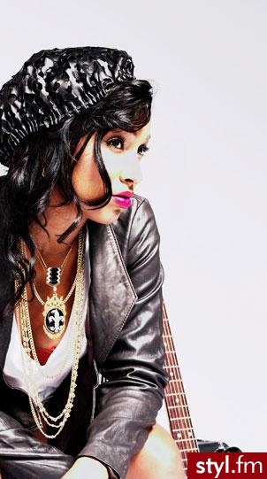 Melanie Fiona , kurtka <3 - Moda uliczna Inne Moda