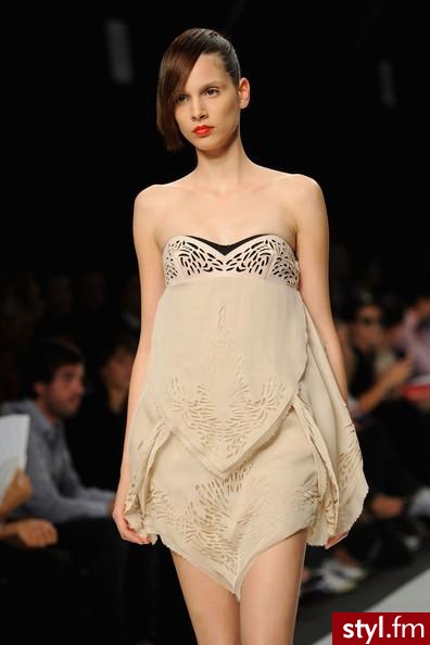 Sukienki Moda