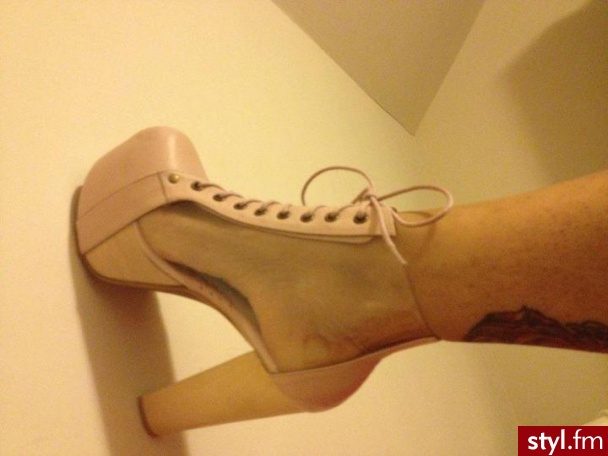 Pozostałe Buty Moda