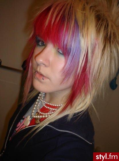 EMO Alternatywne Średnie Fryzury