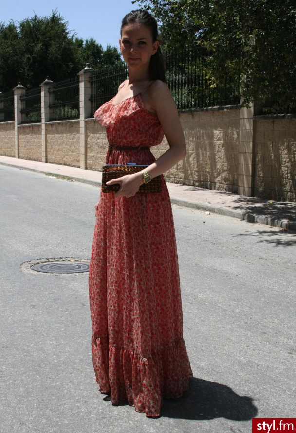 Sukienki Moda