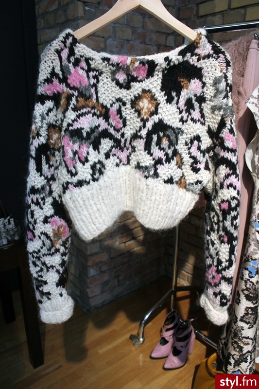 Swetry Ciuchy Moda