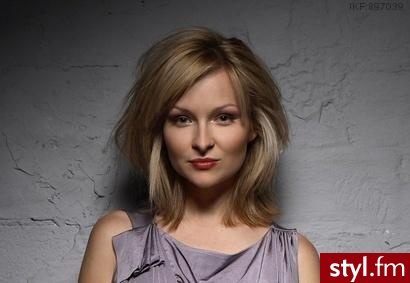 Blond Rozpuszczone Proste Na co dzień Średnie Fryzury