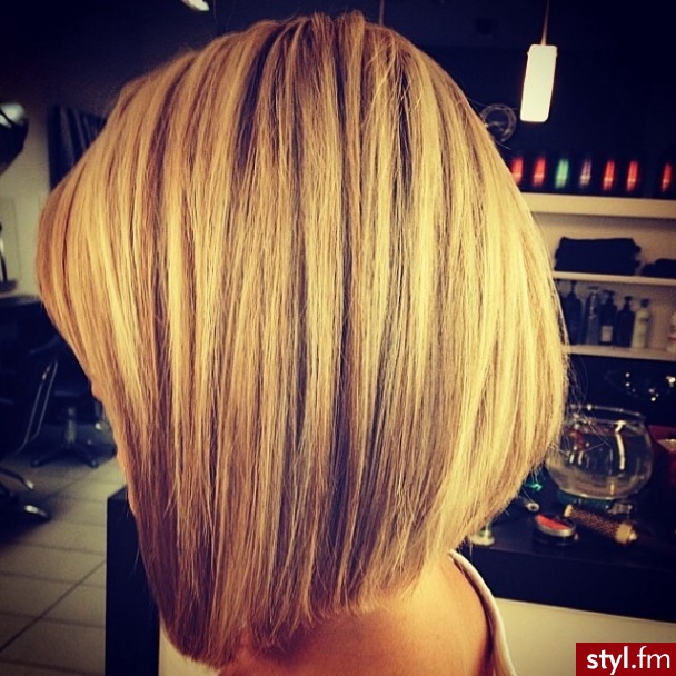 Blond Rozpuszczone Proste Na co dzień Średnie Fryzury