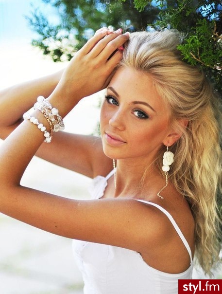 Blond Upięcie Kręcone Na co dzień Długie Fryzury