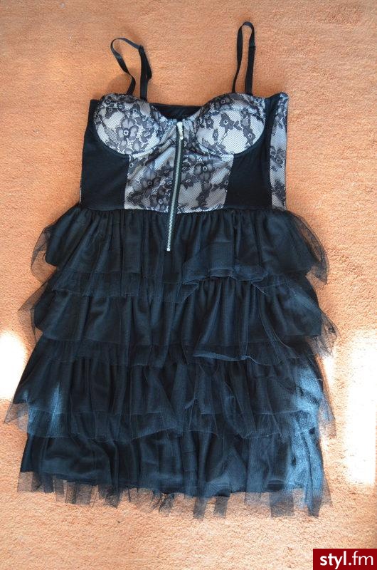 Sukienki Moda