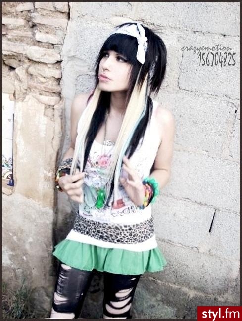 EMO Alternatywne Średnie Fryzury
