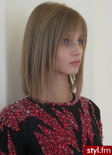 Średnie Fryzury
