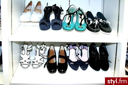 Jeżeli zdjęcie znajduje się już w galerii proszę o link. - Pozostałe Buty Moda