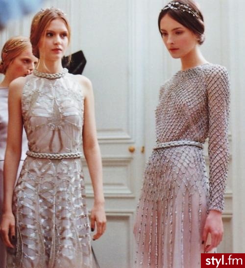 Sukienki Moda