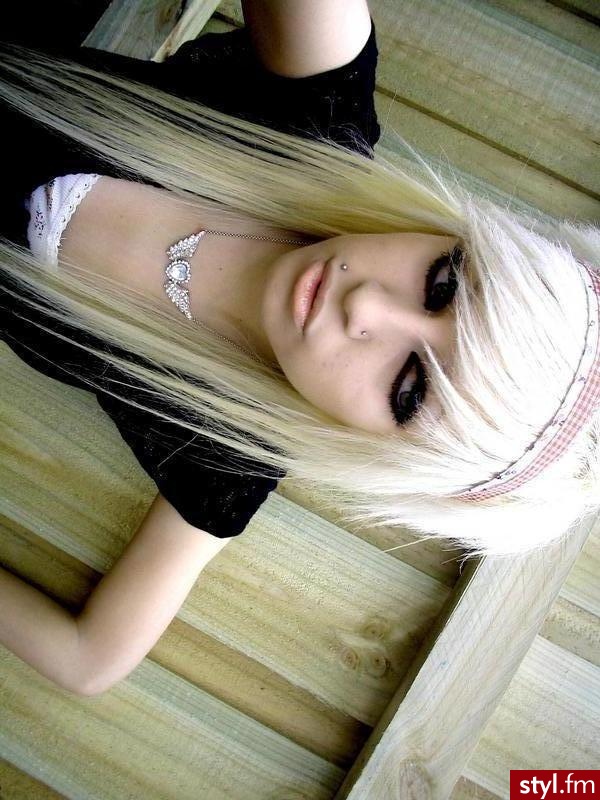 EMO Alternatywne Średnie Fryzury