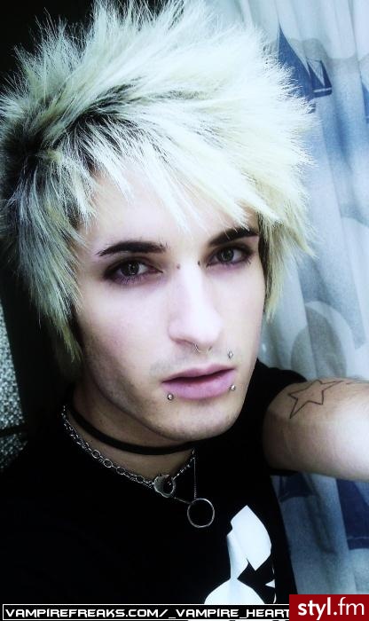 EMO Alternatywne Średnie Fryzury