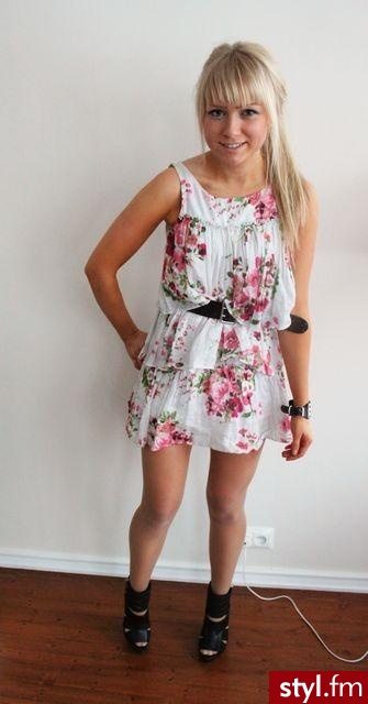 Sukienki Moda