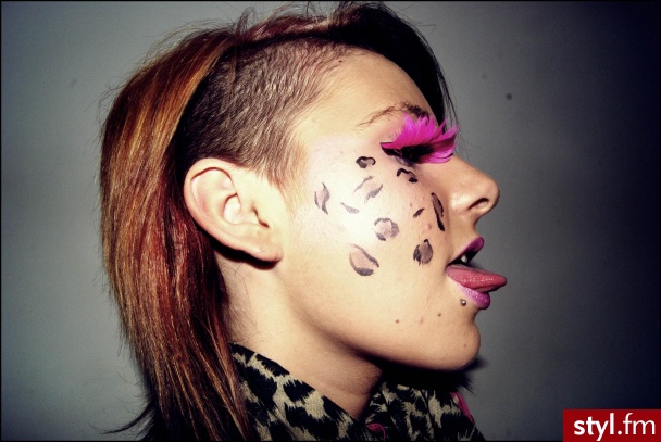 różowa panterka. make-up sesyjny a'la różowa pantera - Misz-masz
