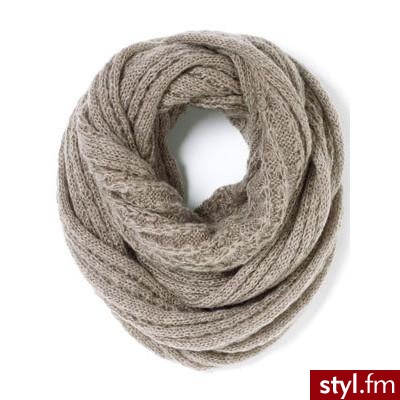 Lofty Pointelle Lurex Snood - Monsoon - Polyvore. Pobrano ze strony: http://www.polyvore.com/lofty_pointelle_lurex_snood/thing?id=22164465 - Pozostałe Dodatki Moda