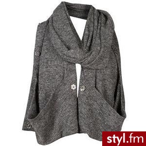 Niezbyt stylowy sweter. - Pozostałe Ciuchy Moda