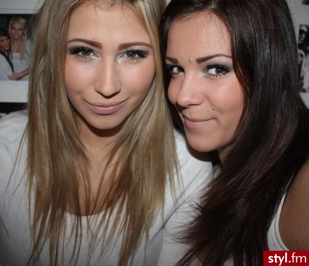 Blond Rozpuszczone Proste Na co dzień Średnie Fryzury