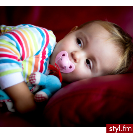 Projektowanie bezpiecznych i wygodnych ubranek dla maluszka: Podstawowe zasady.
https://www.babylette.pl/cdn/shop/products/dzianinowy-komplet-niemowlecy-babylette_pl_1800x1800.jpg?v=1670959618 - Ubranka Dziecko